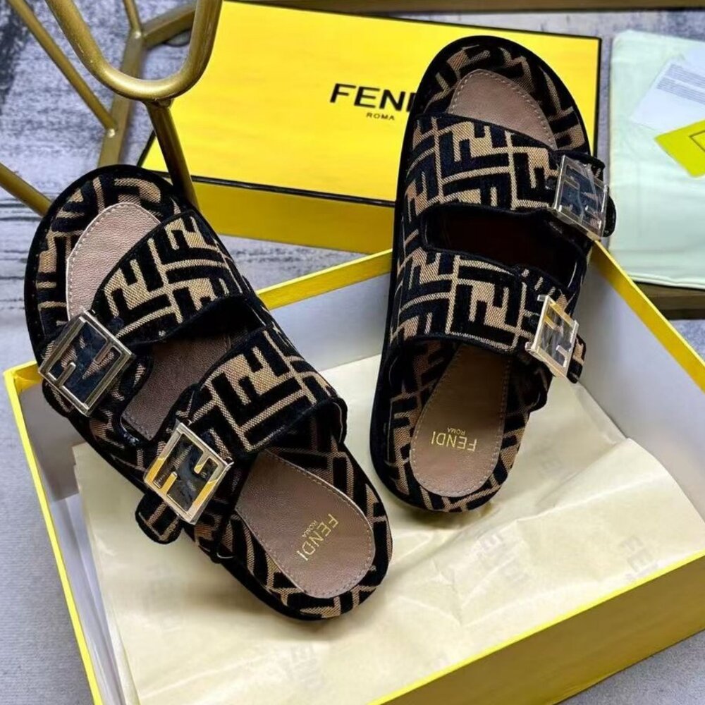 Fendi Classic Double F Slippers🍩 - Picture 3 of 5